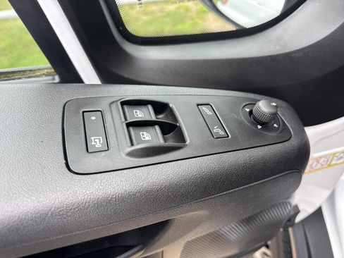 Used 2025 RAM ProMaster 3500 w/ Convenience Group FWD image 9