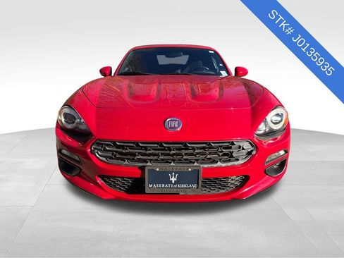 Used 2018 FIAT 124 Spider Classica image 2