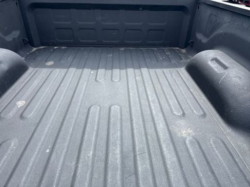Used 2019 RAM 1500 Classic SLT w/ Luxury Group AWD/4WD image 10
