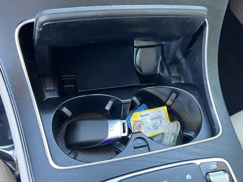 Used 2022 Mercedes-Benz GLC 300 GLC 300 image 19