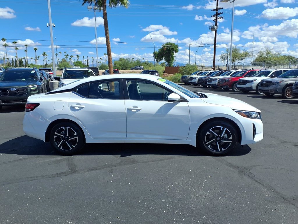 Used 2025 Nissan Sentra SV FWD image 8