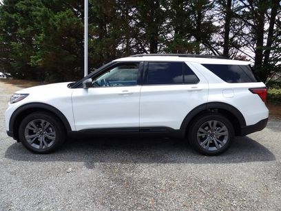 New 2026 Ford Explorer Active w/ Active Comfort Package