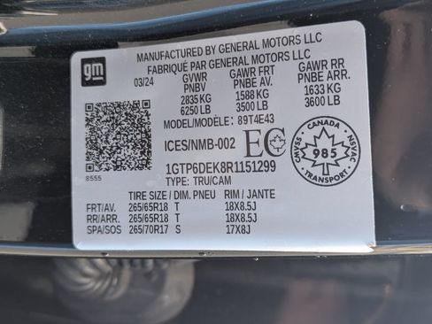 Used 2024 GMC Canyon AT4 w/ Technology Package AWD/4WD image 36