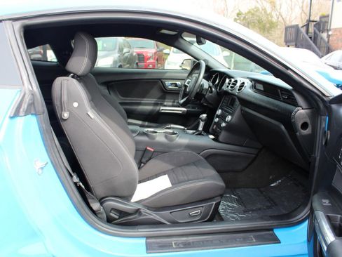 Used 2017 Ford Mustang EcoBoost Fastback image 10