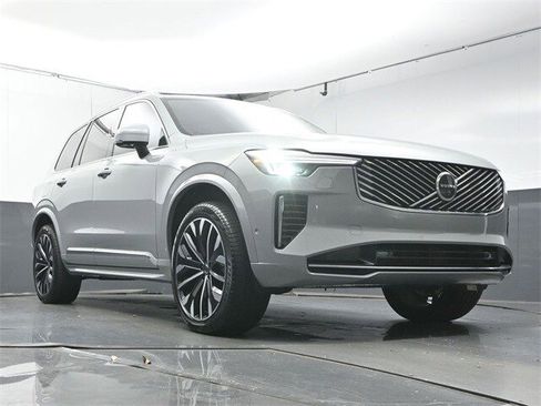 Used 2026 Volvo XC90 B6 Plus w/ Protection Package Premier AWD/4WD image 34
