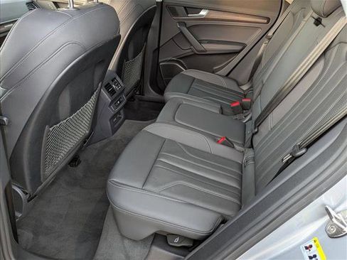 Certified 2025 Audi Q5 2.0T Premium Plus image 19