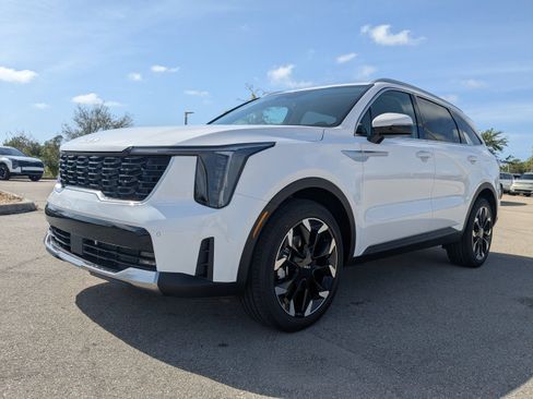 New 2026 Kia Sorento EX FWD image 9