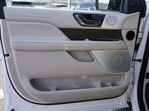 Used 2019 Lincoln Navigator Reserve w/ Cargo Package image 14