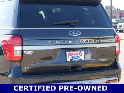 Certified 2024 Ford Expedition XLT image 10