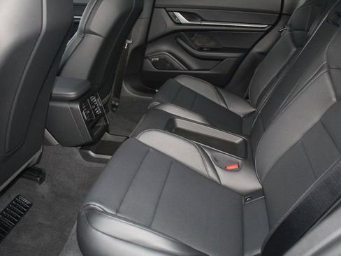 New 2026 Porsche Taycan image 23