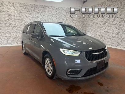 Used 2021 Chrysler Pacifica Touring-L