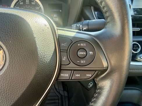 Used 2022 Toyota Corolla SE image 20