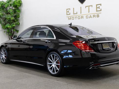 Used 2015 Mercedes-Benz S 63 AMG 4MATIC Sedan w/ Driver Assistance Package image 3