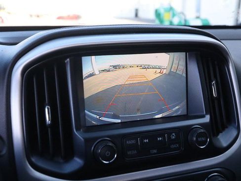 Used 2017 GMC Canyon SLT w/ Trailering Package image 15