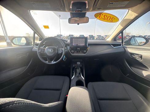 Used 2023 Toyota Corolla LE image 17
