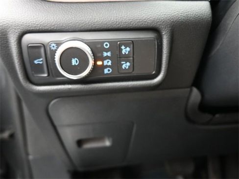 Used 2020 Ford Explorer Limited image 21