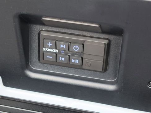New 2026 GMC Sierra 1500 Denali Ultimate w/ LPO, Black Badging Package AWD/4WD image 8