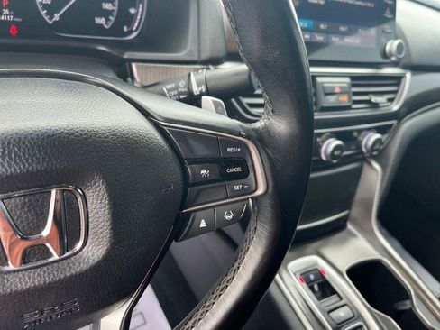 Used 2021 Honda Accord Sport image 12