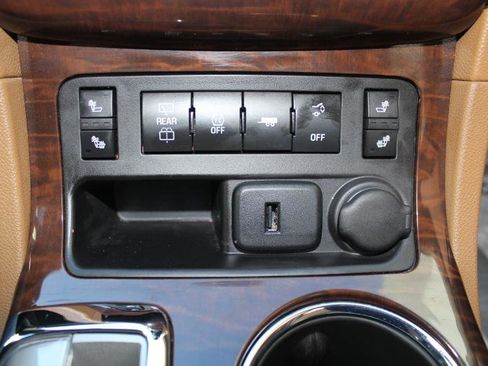 Used 2015 Buick Enclave Leather image 26