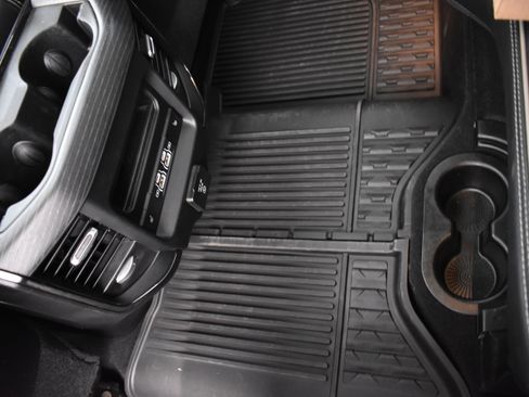 Used 2024 RAM 2500 Limited image 27