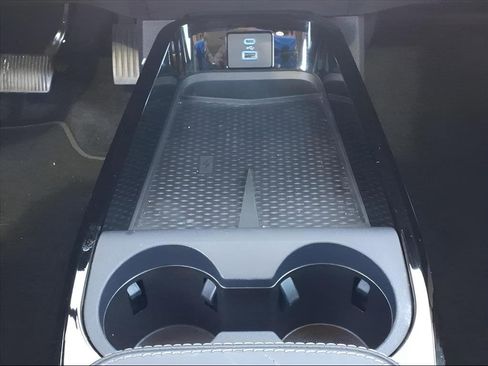 Used 2023 Ford Mustang Mach-E Premium image 21