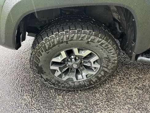 Used 2023 Toyota Tacoma TRD Off-Road AWD/4WD image 9