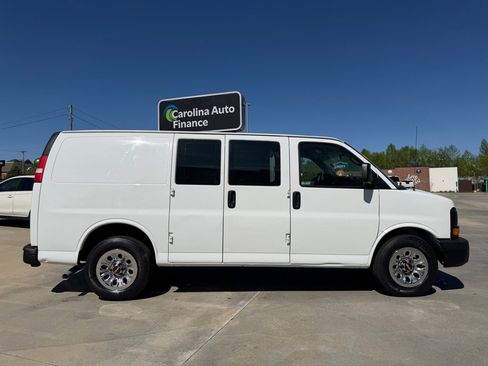 Used 2014 GMC Savana 1500 image 6