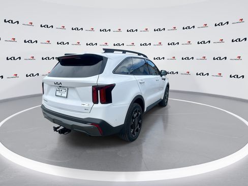 Certified 2025 Kia Sorento SX AWD/4WD image 8