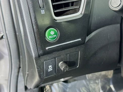 Used 2014 Honda Civic EX-L image 17