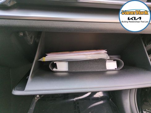 Used 2023 Kia Sportage EX image 48