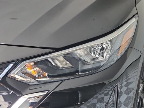 Certified 2025 Nissan Sentra SV FWD image 28