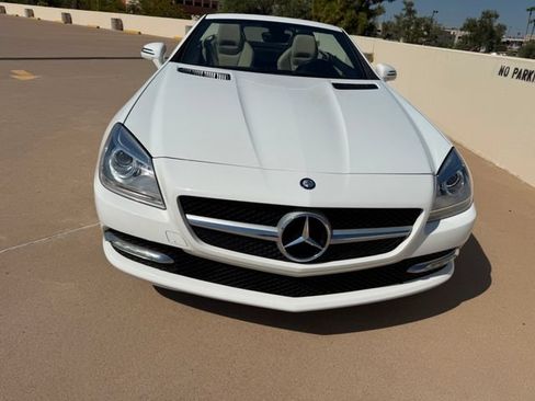 Used 2014 Mercedes-Benz SLK 250 w/ Premium Package image 22