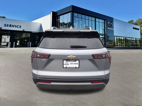 Used 2025 Chevrolet Equinox LT w/ Convenience Package II AWD/4WD image 5