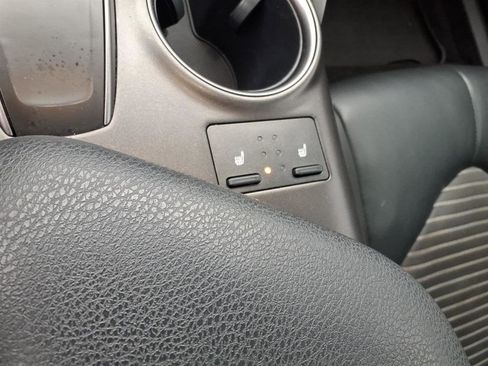 Used 2023 Toyota Camry SE w/ Cold Weather Package image 15