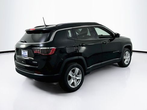 Used 2022 Jeep Compass Latitude AWD/4WD image 5