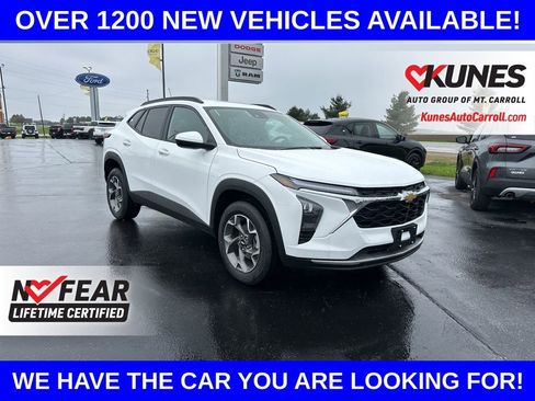 New 2026 Chevrolet Trax LT FWD image 1