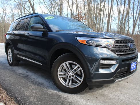 Used 2022 Ford Explorer XLT w/ Equipment Group 202A image 26