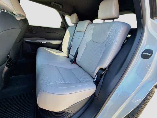 Used 2025 Lexus RX 350h w/ Accessory Package AWD/4WD image 22