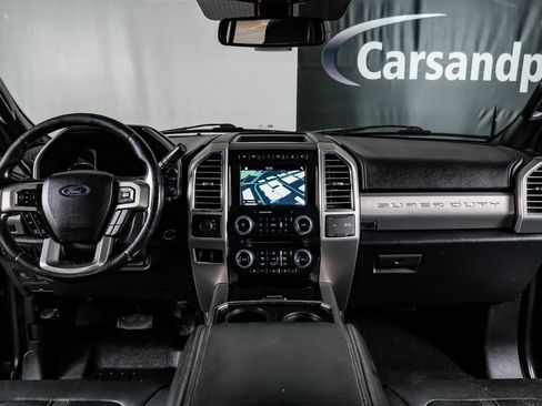 Used 2017 Ford F350 4x4 Crew Cab DRW Super Duty image 14