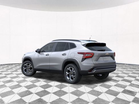 New 2026 Chevrolet Trax LT w/ Driver Confidence Package FWD image 7