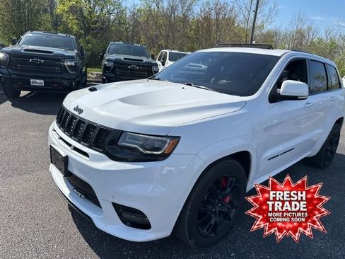 Used 2017 Jeep Grand Cherokee SRT image 3