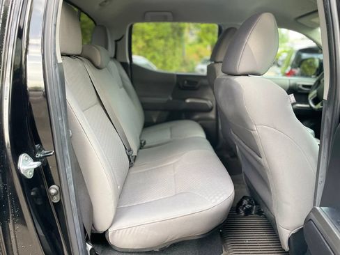 Used 2023 Toyota Tacoma SR5 AWD/4WD image 14