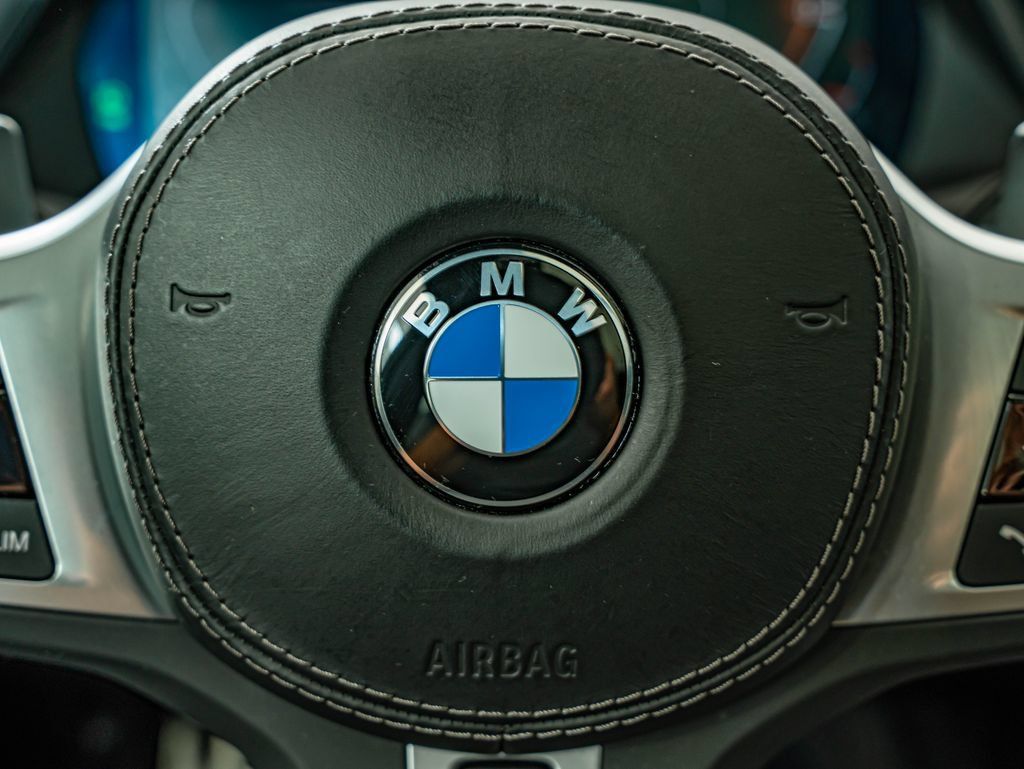 Used 2023 BMW X5 xDrive40i w/ Executive Package AWD/4WD image 22