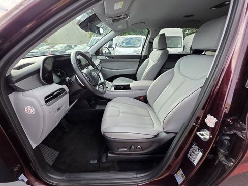 Certified 2024 Hyundai Palisade SEL image 15
