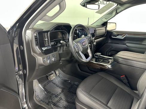 Used 2024 GMC Sierra 1500 Elevation w/ LPO, Elevation Black Package AWD/4WD image 15