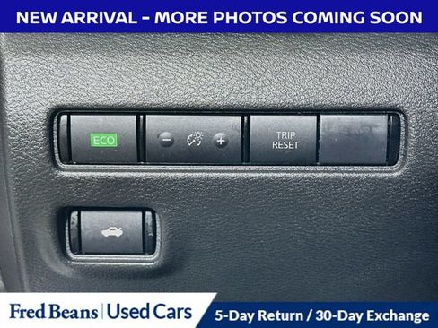 Used 2022 Nissan Sentra SV w/ Trunk Package FWD image 15