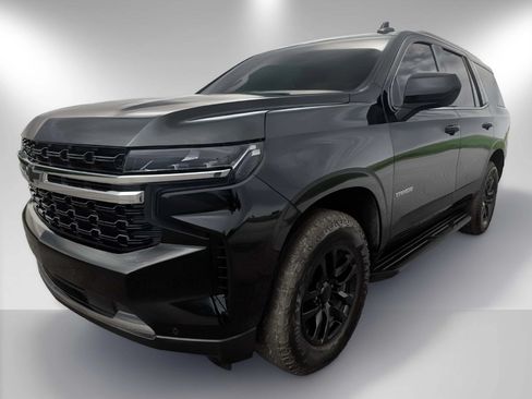 Used 2022 Chevrolet Tahoe LS RWD image 2