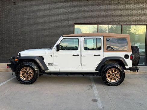 Used 2024 Jeep Wrangler Unlimited Sport image 16