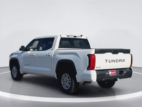 Used 2026 Toyota Tundra SR5 w/ SR5 Premium Package AWD/4WD image 6