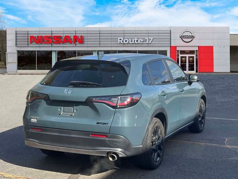 Used 2023 Honda HR-V Sport image 5